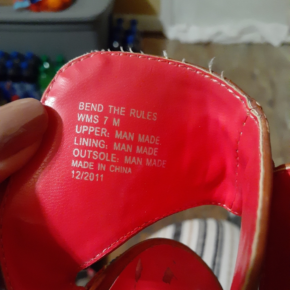 Unlisted by Kenneth Cole Wedge Sandels - Picture 5 of 8